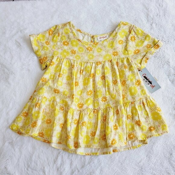 Cat & Jack, Girls' Short Sleeve Tiered Woven Shirt, 3KIDF-O - Picture 2 of 4